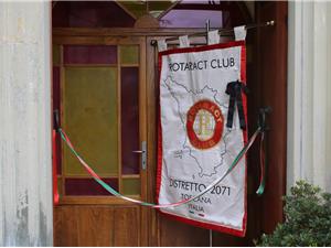 Contatti                                                                                                                                                                                                                                                       